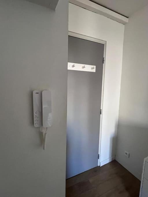 Studio Neuf Au Calme Proche Gare Maritime - 7 Min Apartment Nantes Luaran gambar